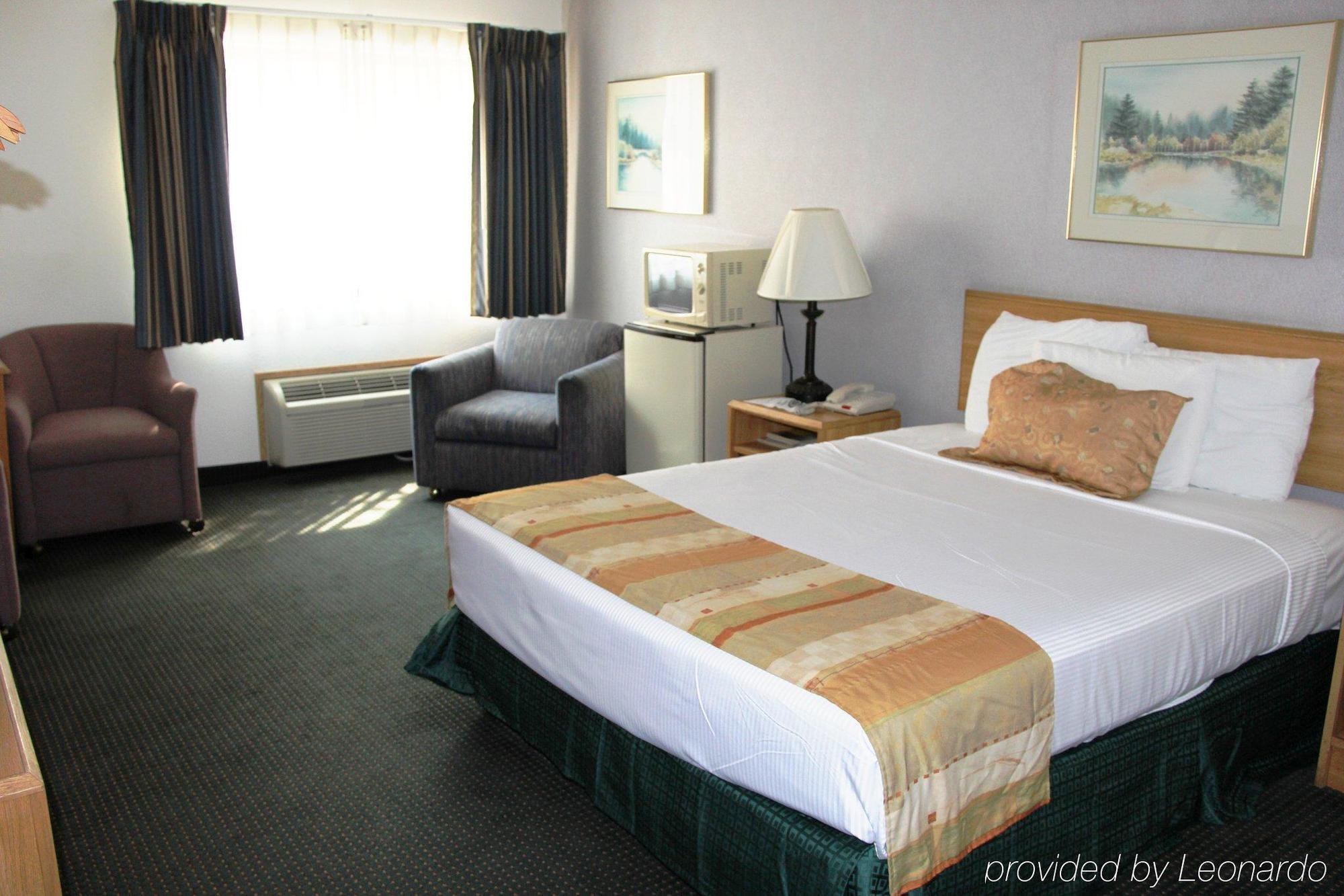 Red Lion Inn & Suites Ontario Extérieur photo